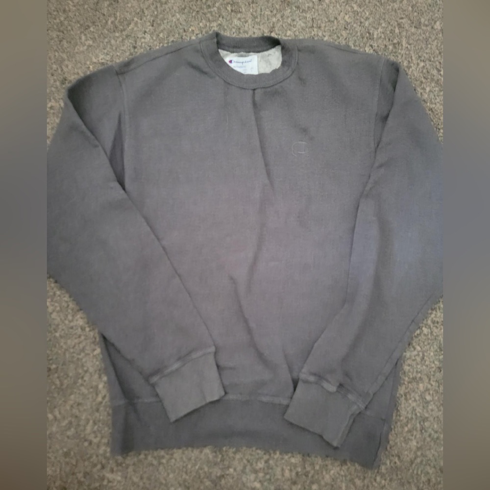 Men’s gray champion crew neck